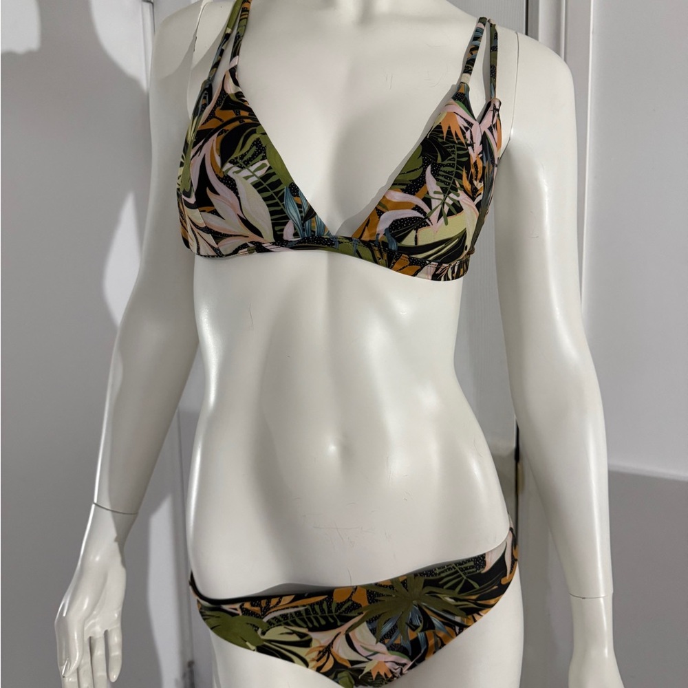 Green and Black Triangle Bikini Set with Adjustable Ties